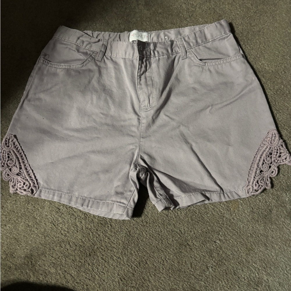 Place Women's Lavender Shorts with Lace Trim